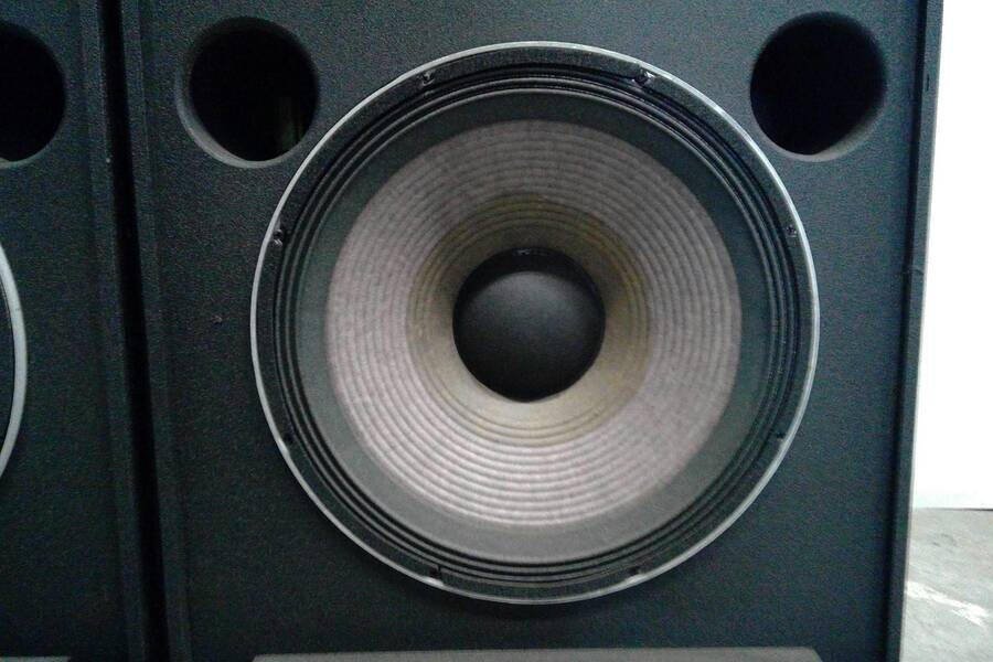 Yahoo!オークション - JBL SRX725 2Way ペア PAスピーカー 1台 Yahoo!オークション - JBL SRX725 2Way ペア PAスピーカー 1台