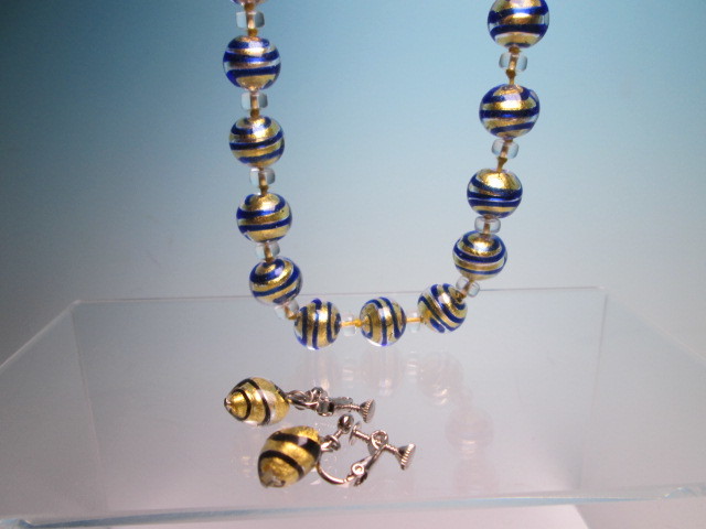 * blow . glass Gold & blue. . volume sphere. necklace & earrings in set 72g
