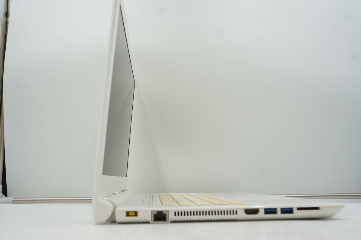 決算セール開催☆最大70%OFF♪全額返金保証!【NEC PC-NS300HAW i3