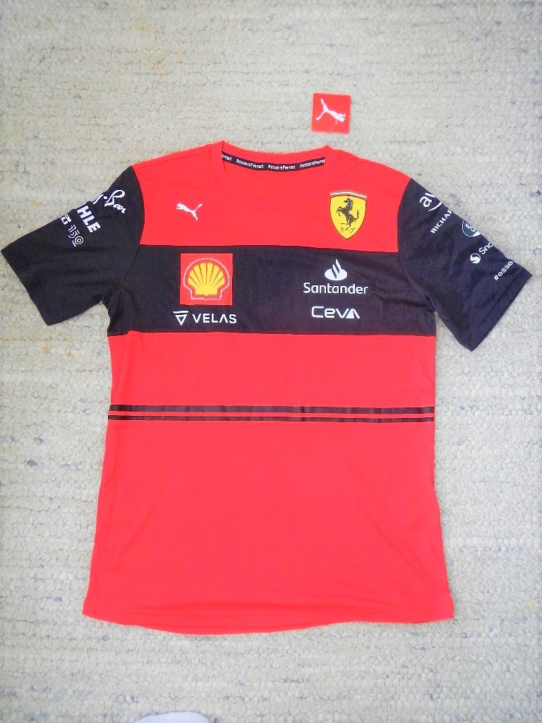 “2022” フェラーリ F1 チーム支給品　ドライバー　用　Tシャツ　S サイズ