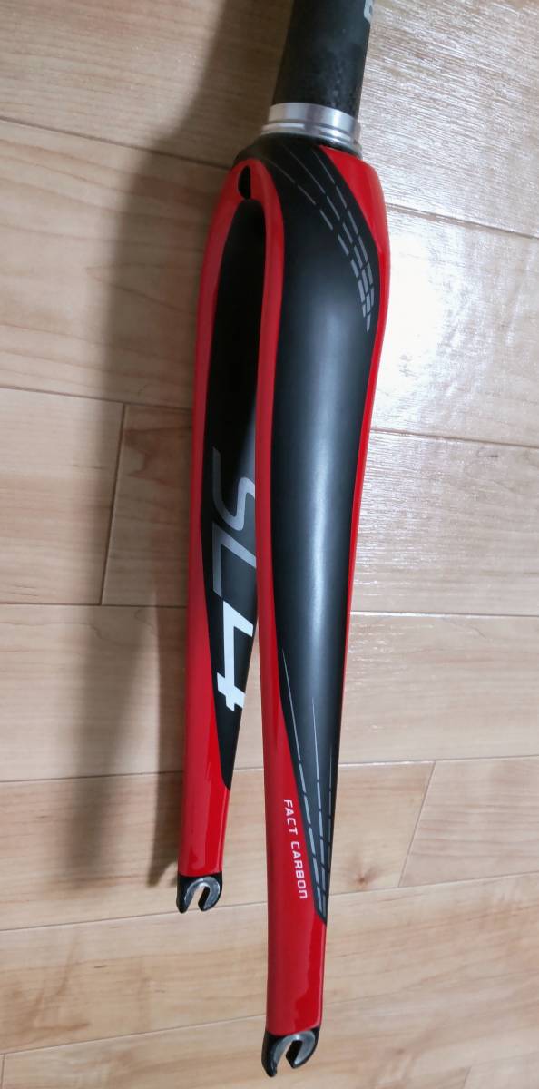 〈送料無料 使用わずか 極美品〉 2014 SPECIALIZED スペシャライズド S-WORKS TARMAC ターマック SL4 フロントフォーク_画像6