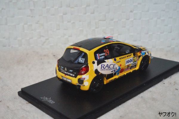 スパーク ルノー クリオ R.S.Cup 2011 1/43 ミニカー ルーテシア