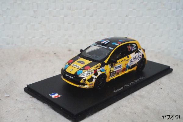 国内発送 スパーク ルノー ルーテシア ミニカー 1/43 2011 R.S.Cup クリオ 乗用車
