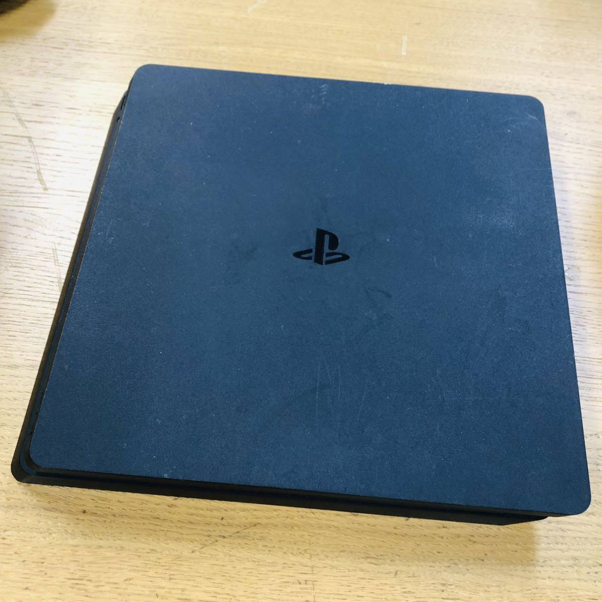 【福袋セール】 PS4 SONY CUH-2000a NN4683 本体のみ PS4本体 【福袋セール】 PS4 SONY CUH-2000a NN4683 本体のみ PS4本体