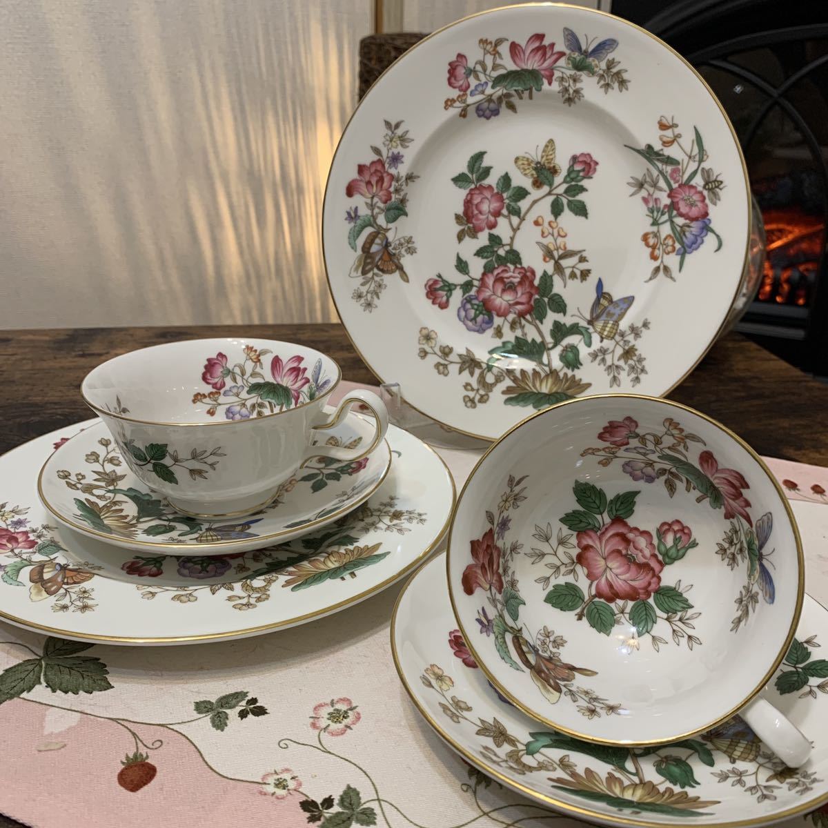 WEDGWOOD/OSBORNE 8点ティーセット-