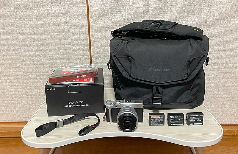 ヤフオク! - 即決美品 FUJIFILM ミラーレスカメラ X－A7 レ...