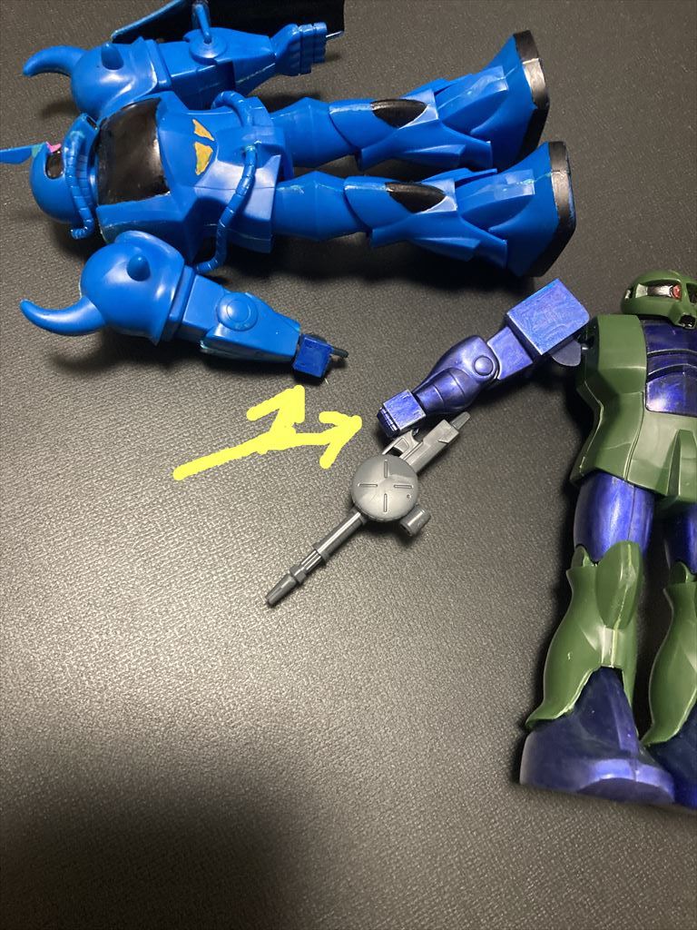 1/144　旧キットセット　量産型ザク、ザクⅠ（旧ザク）、グフ、リックドム、ドダイYS　のセット　塗装＆接着組立中古品_正規の右手では無いです。