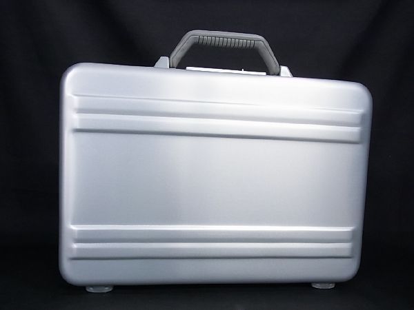 1円□美品□ ZERO HALLIBURTON ゼロハリバートンアルミニウムダイヤル