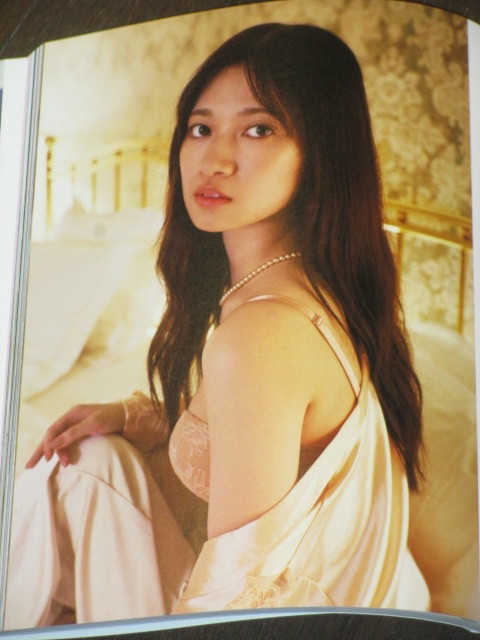 Yahoo!オークション - 乃木坂46 寺田蘭世 1st写真集 [なぜ Yahoo!オークション - 乃木坂46 寺田蘭世 1st写真集 [なぜ