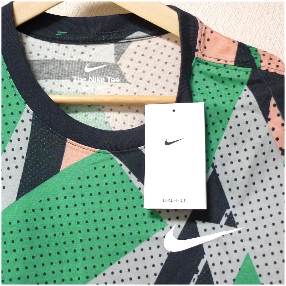 新品未使用送料無料L★ナイキ NIKE 緑系デザインプリント薄手Tシャツ/グリーン/DRY-FITの画像4