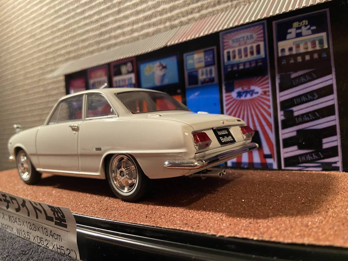 1/24 国産名車コレクション ベレット ジオラマ クリアケース付 旧車