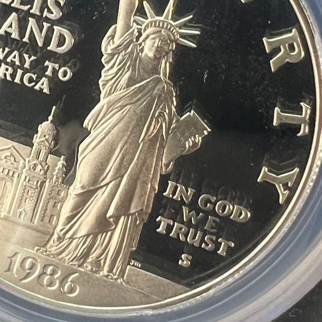 ＃187【新着】1986-アメリカ合衆国 自由の象徴 女神立像 Silver $1 Statue Of Liberty　PCGS PR69 DCAM 銀貨_画像6