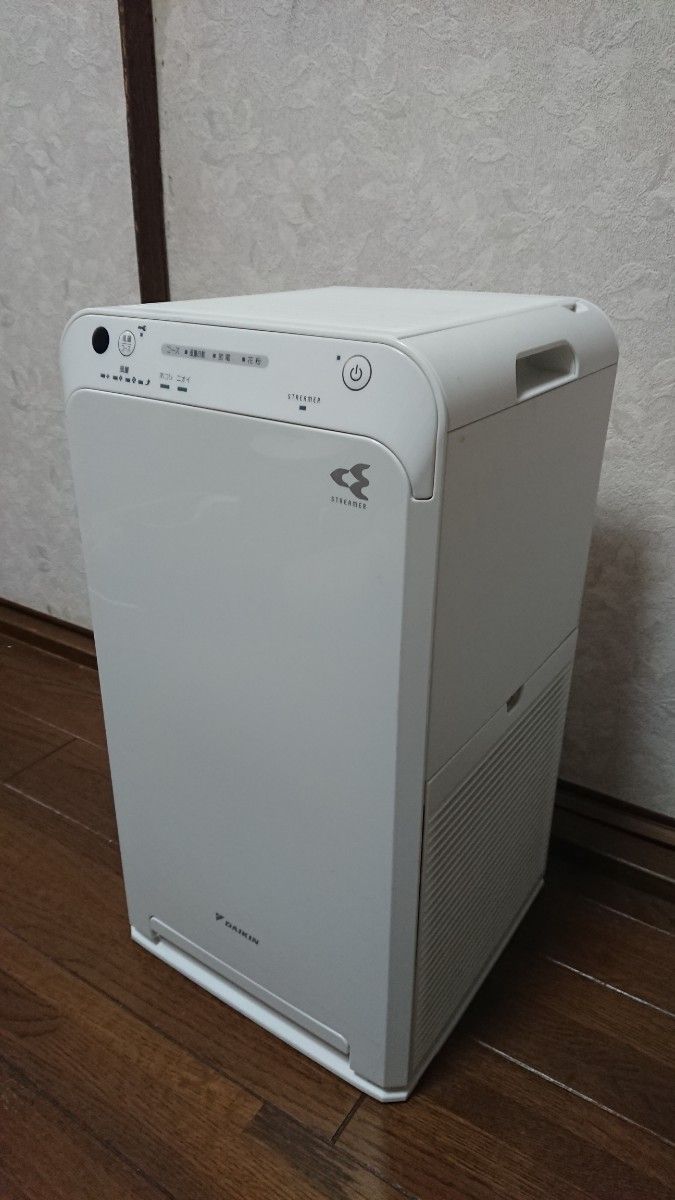 DAIKIN ダイキン 空気清浄機 ACM55W-W