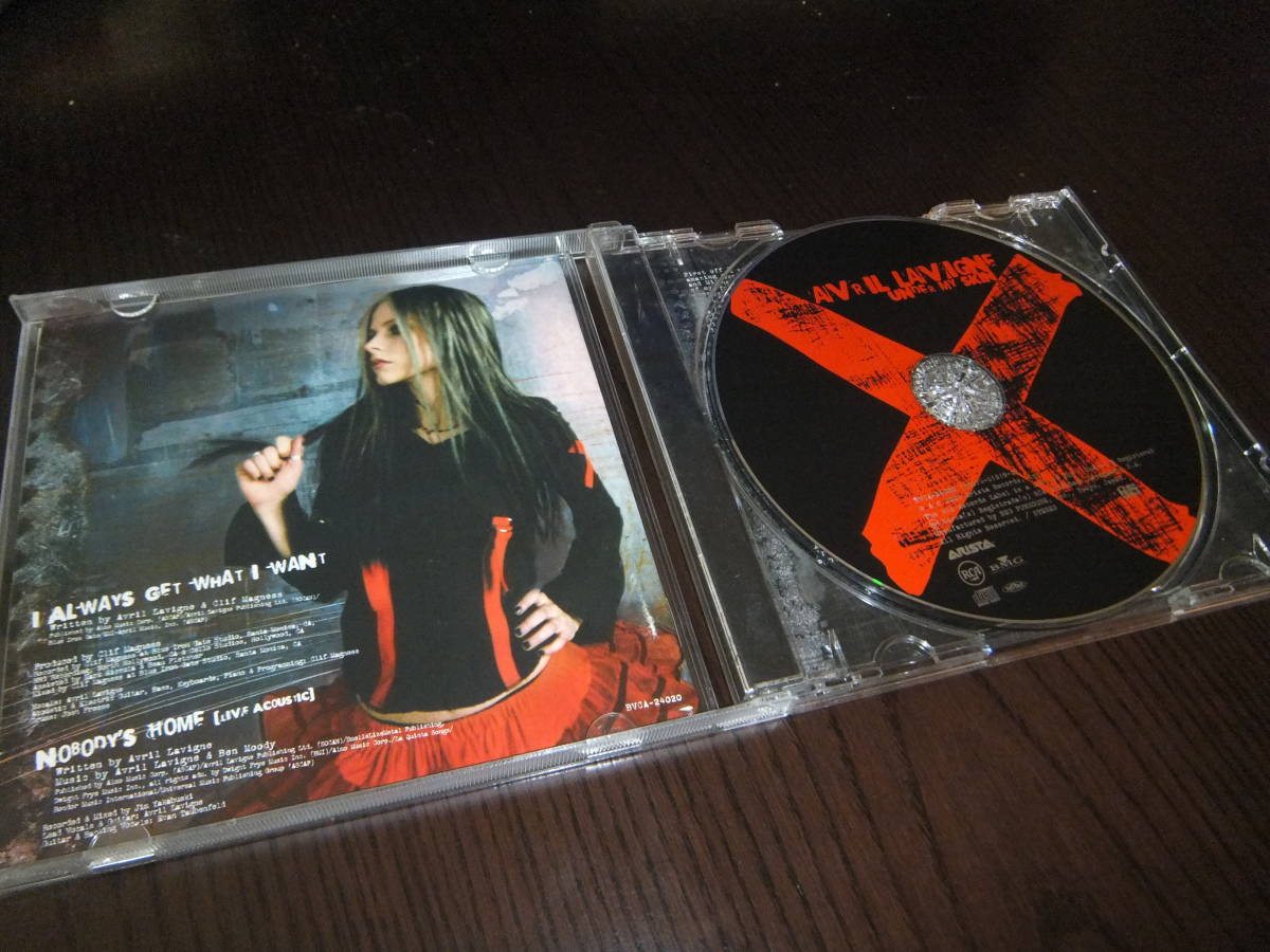 ☆AVRIL LAVIGNE☆アヴリル・ラヴィーン☆CD☆UNDER MY SKIN☆