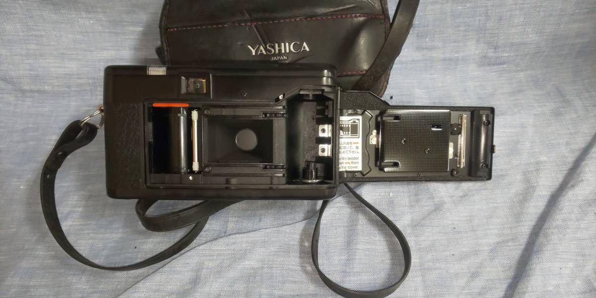 ~1円スタート～　ジャンク品　YASHIKA　フィルムカメラ　FULL AUTOMATIC DIARY　AUTO Focus MOTOR-D _画像3