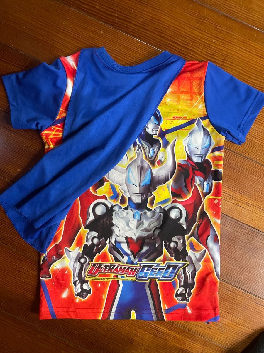 ウルトラマン　ジード　キッズTシャツ　幼稚園〜小学校低学年　100cmぐらい　Sサイズ　タイで購入　なぜかマントみたいなのが