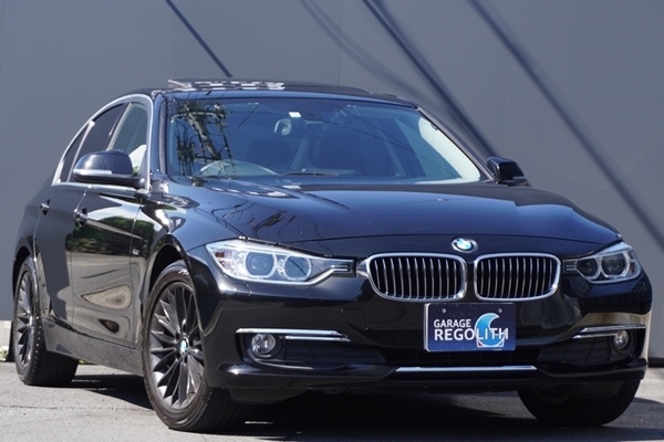 「BMW 320dブルーパフォーマンス ラグジュアリー 機関良好/内外美車【サンルーフ/黒革/ナビ/TV/ブルートゥース/ETC/Bカメラ/ドラレコ】」の画像3