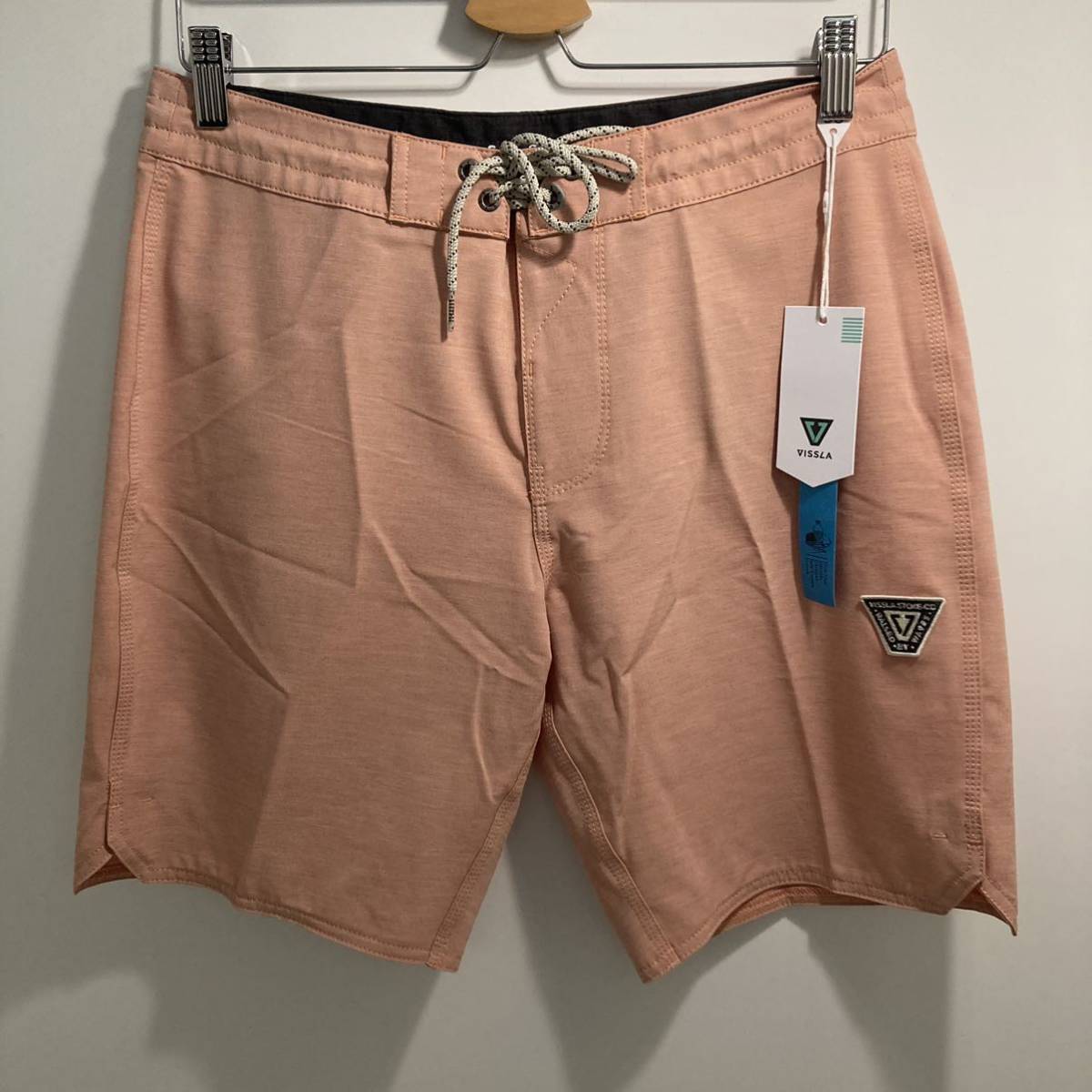 Половина -цена Новые шорты Vissla Shorts Swimwear Сплошные наборы 18,5 собачья пыльная апельсиновая 30 -дюймовая море -панорам M116ost
