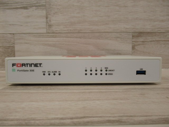 Ω 保証有 Fortinet【FG-30E】FortiGate-30E UTM ライセンス期限切れ 2台セット 領収書発行可能 送料無料_画像2