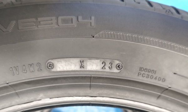 ダンロップ ビューロ VE304 245/50R19 【4本】 2023年製 新品 未使用品