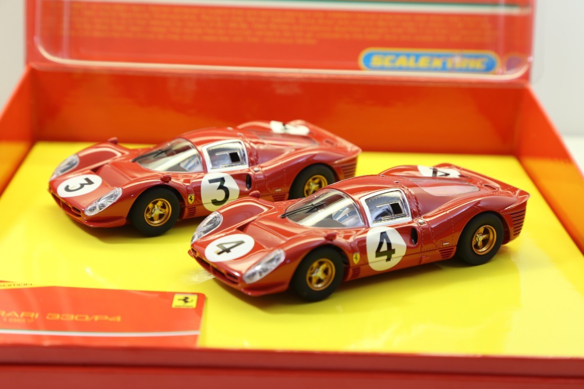 スケーレックストリック SCALEXTRIC 1/32 フェラーリ 330/P4 MONZA 1967 2台セット スロットカー 58AA00A_画像2