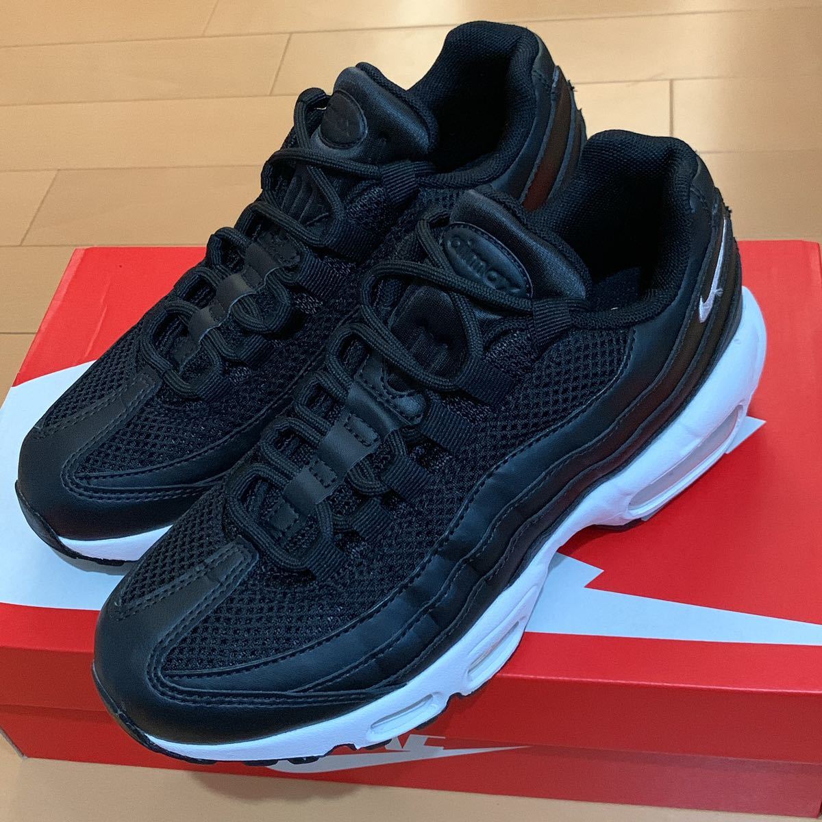 激安直営店 95 AIRMAX NIKE 送料無料 ナイキ white black cm 23.5