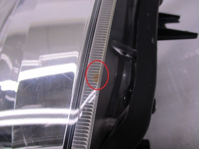 ヴォクシー 煌 ZRR70 前期 左ヘッドライト HID 刻印:VK/KOITO 28-203/81185-28620 中古品[H301-HB2755]_画像5