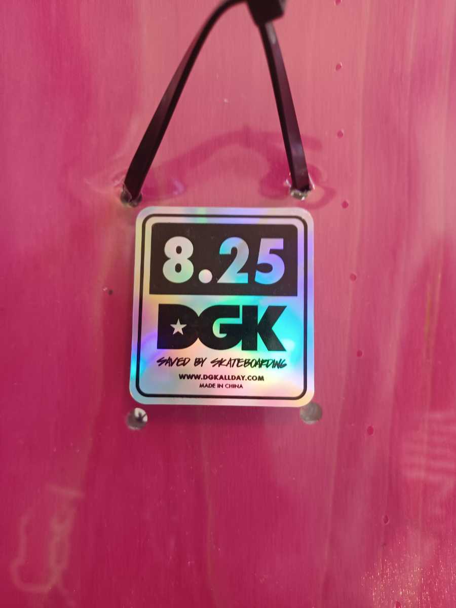 新品　DGK　スケートデッキ　日本正規品　8.25　_画像2