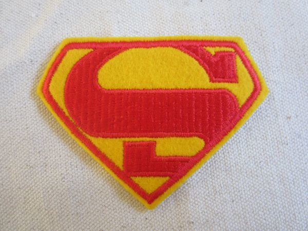 スーパーマン S スーパーヒーロー アメリカ ワッペン/パッチ 企業 USA 古着 アメリカ アメカジ カスタム キャップ ワークシャツ 381_画像3