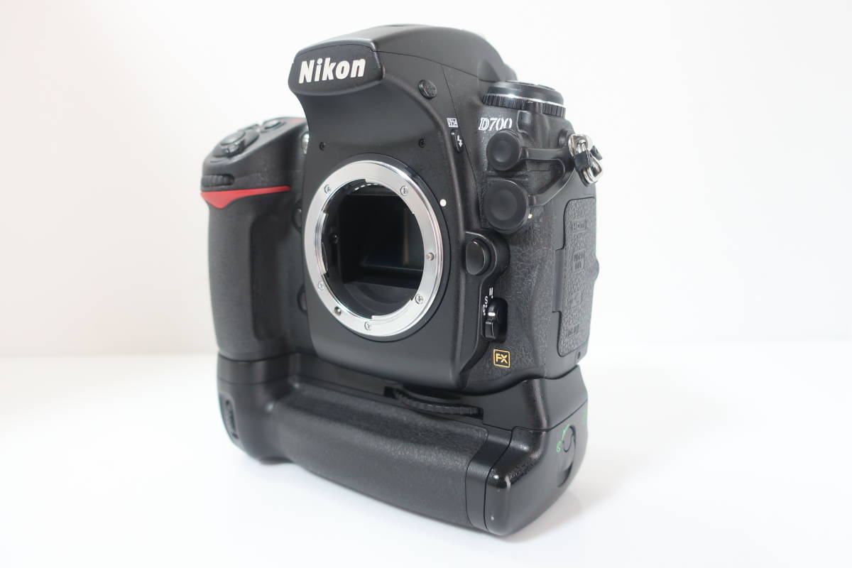 代引可】 ☆良品☆ Nikon ニコン D700 MB-D10付 #2589 ニコン