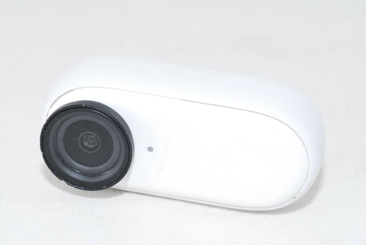 ★実用良品★Insta360 GO 2 小型アクションカメラ ウェアラブルカメラ 付属品満載♪