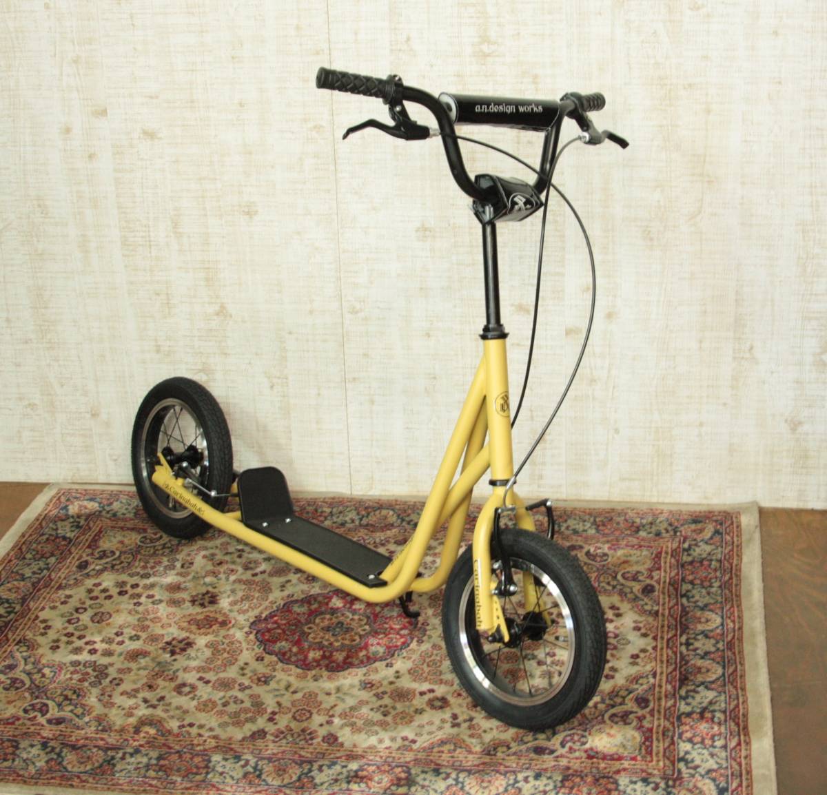 本物の ◇34【未使用】 12.5インチ キックスクーター BuggySkater 21