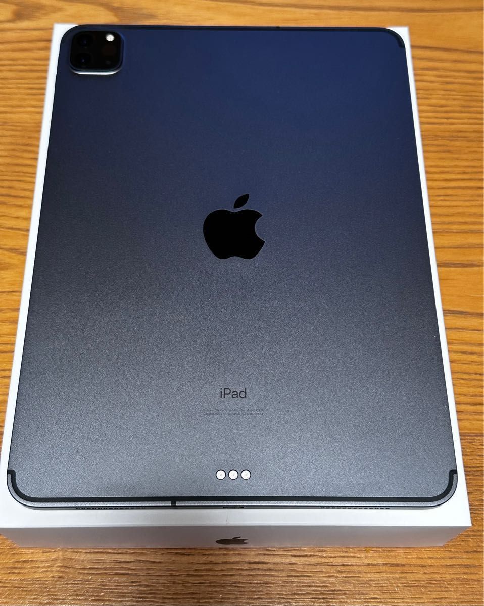 美品]Apple iPad Pro 11インチ 第2世代 Wi-Fi+Cellular キーボード