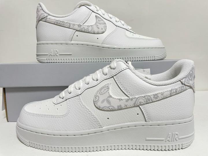 【送料無料】【新品】24.5㎝　Nike WMNS Air Force 1 Low '07 Essential ナイキ ウィメンズ エアフォース 1 ロー '07 ホワイトペイズリー_画像3