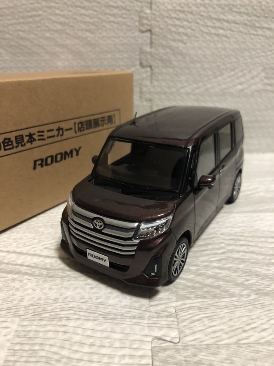 専門店では ROOMY 新型ルーミー トヨタ 1/30 後期型 プラムブラウン