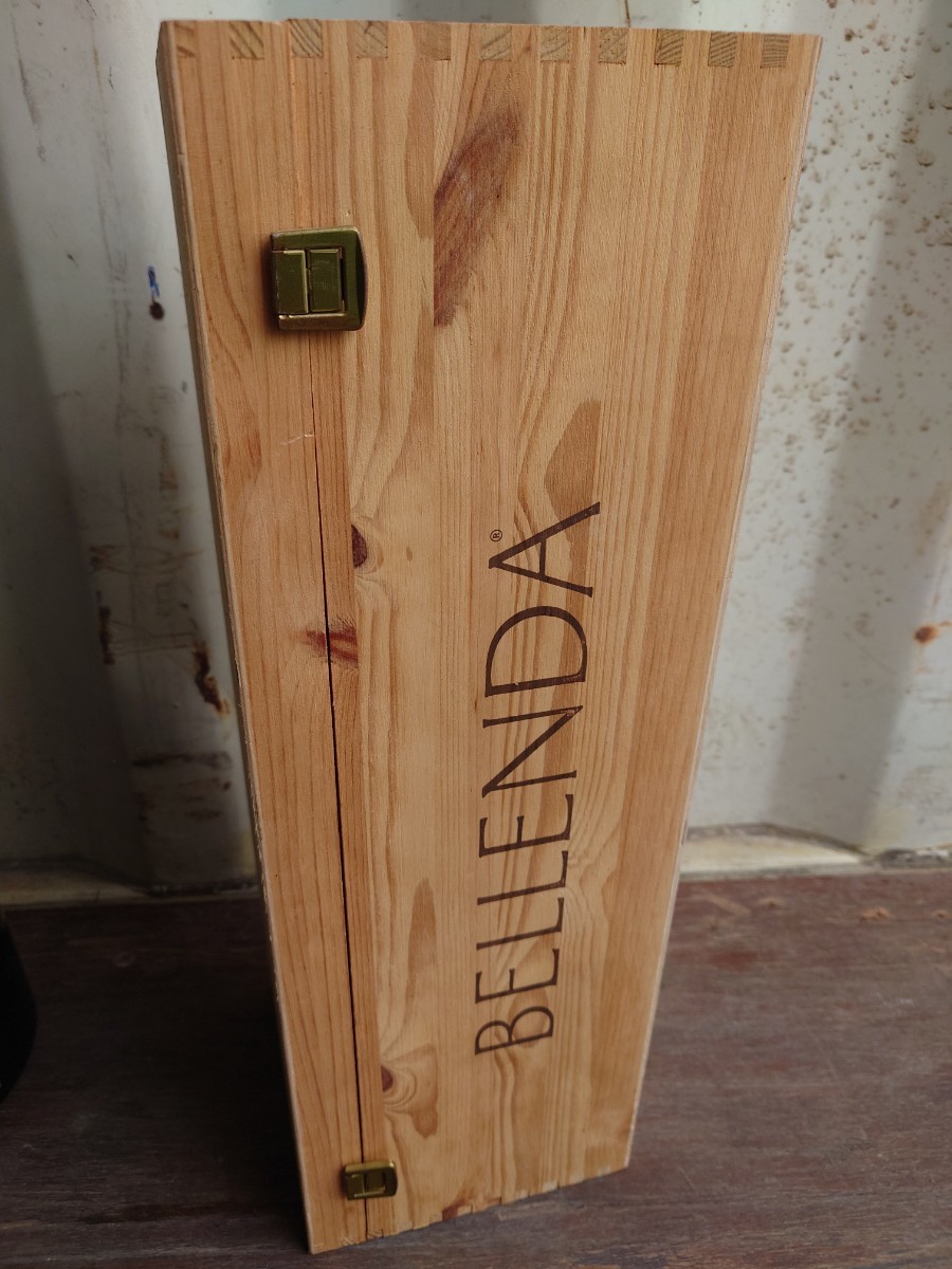 【BELLENDA　ベッレンダ】空き瓶　木箱付き　_画像3