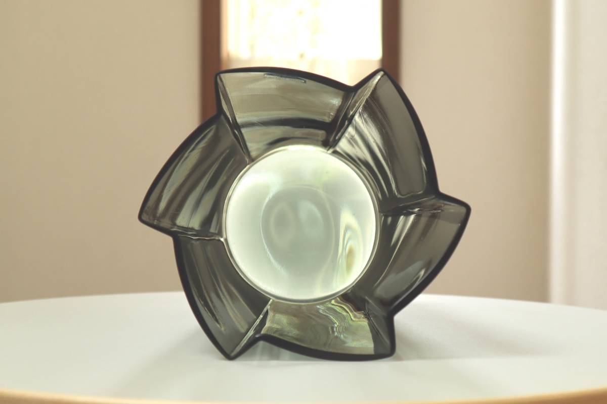 ヴィンテージ Vase 1437 星型ガラスベース Harry Moilanenハリー ヴィンテージ Vase 1437 星型ガラスベース Harry Moilanenハリー