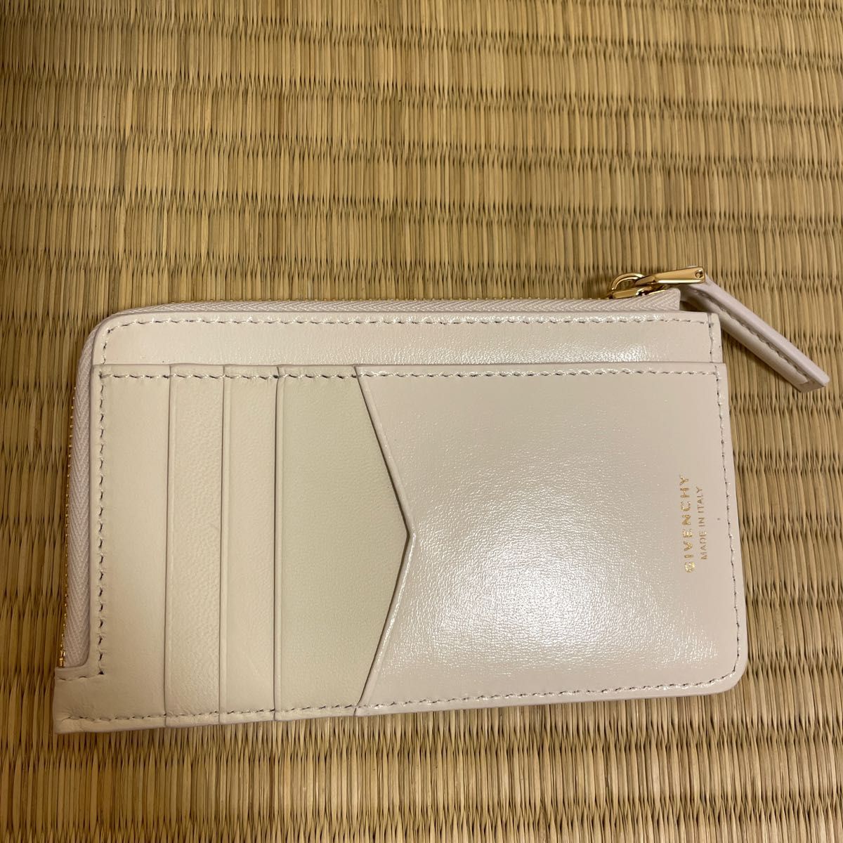 ジバンシー　GIVENCHY ジッパーカードホルダー