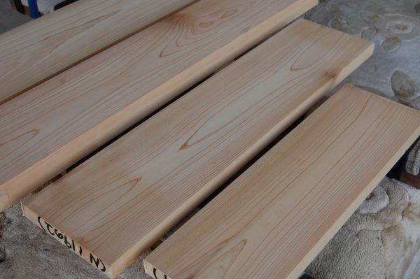 桧（岐阜産） ヒノキ 4本で5100円 角材 材木 木材 新品 9年乾燥_画像5