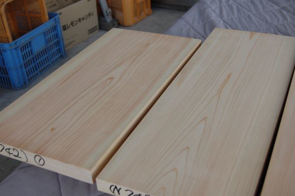 桧　ヒノキ 東農檜 4本で8700円 角材 材木 木材 新品