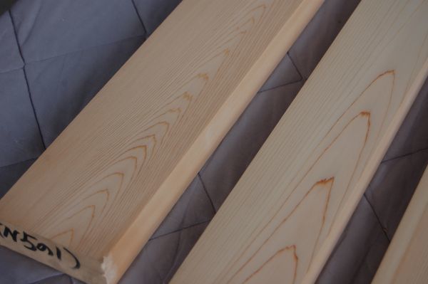 木曽桧 ヒノキ（天然材） 4本で9200円 角材 材木 木材 新品_画像2
