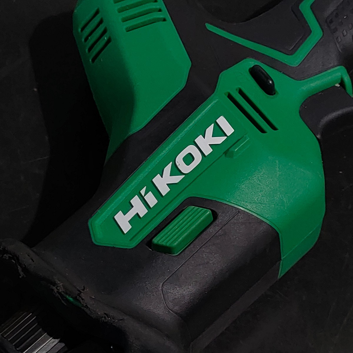 中古美品 ハイコーキ HiKOKI 18V コードレスセーバソー CR18DA 中古美品 ハイコーキ HiKOKI 18V コードレスセーバソー CR18DA