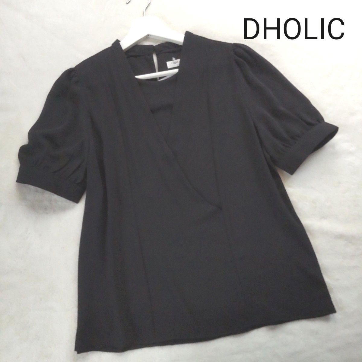 【新品未使用】DHOLIC ディーホリック ドレープジョーゼットブラウス♪ブラック 黒 ワンサイズ フリーサイズ相当