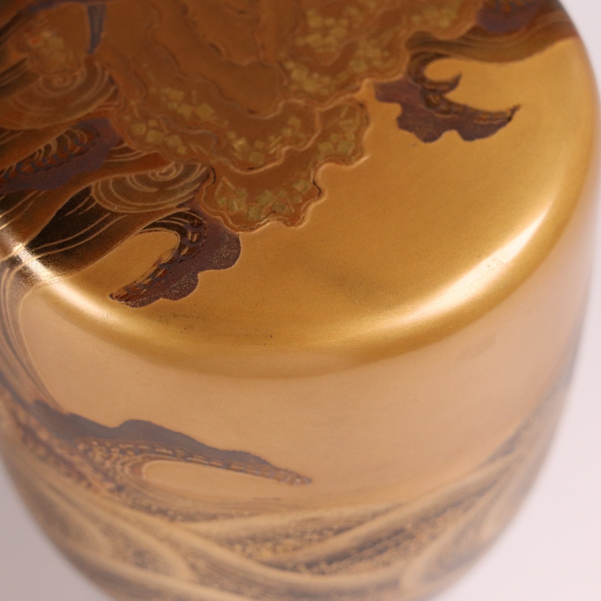 M348 茶道具 加賀蒔絵師 野村大仙 鳴門蒔絵 金地大棗 塗共箱 M348 茶道具 加賀蒔絵師 野村大仙 鳴門蒔絵 金地大棗 塗共箱
