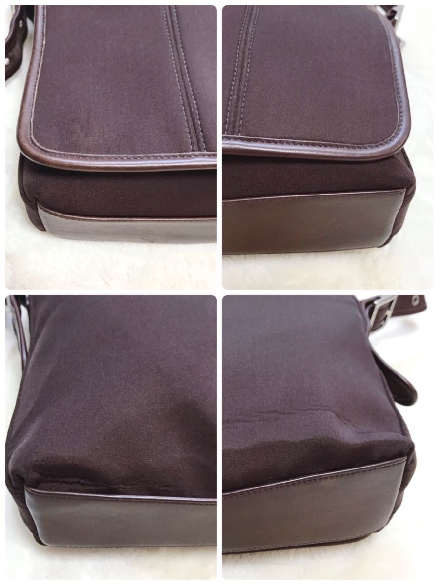  beautiful goods COACHmesenja- shoulder bag dark brown canvas Coach Cross body diagonal ..