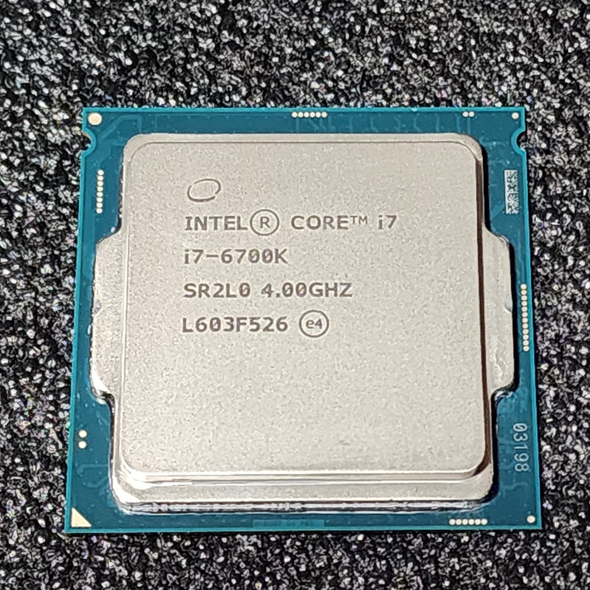 CPU Intel Core i7 6700K 4.0GHz 4コア8スレッド SkyLake PCパーツ