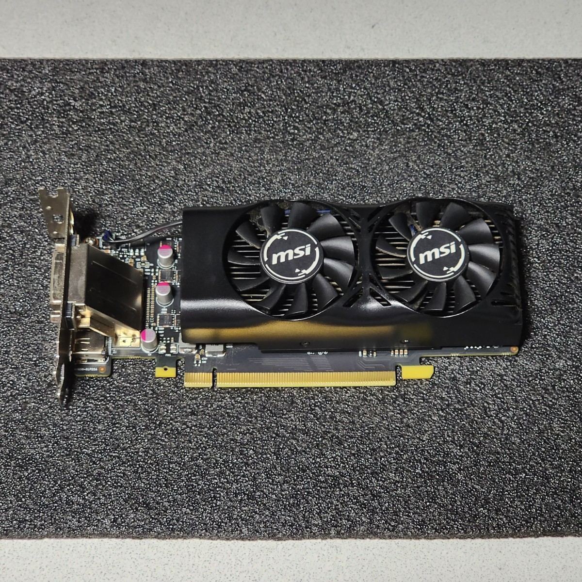 MSI GEFORCE GTX1050Ti 4GT LP GDDR5 4GB ロープロファイル対応 動作確認済み PCパーツ グラフィックカード  PCIExpress