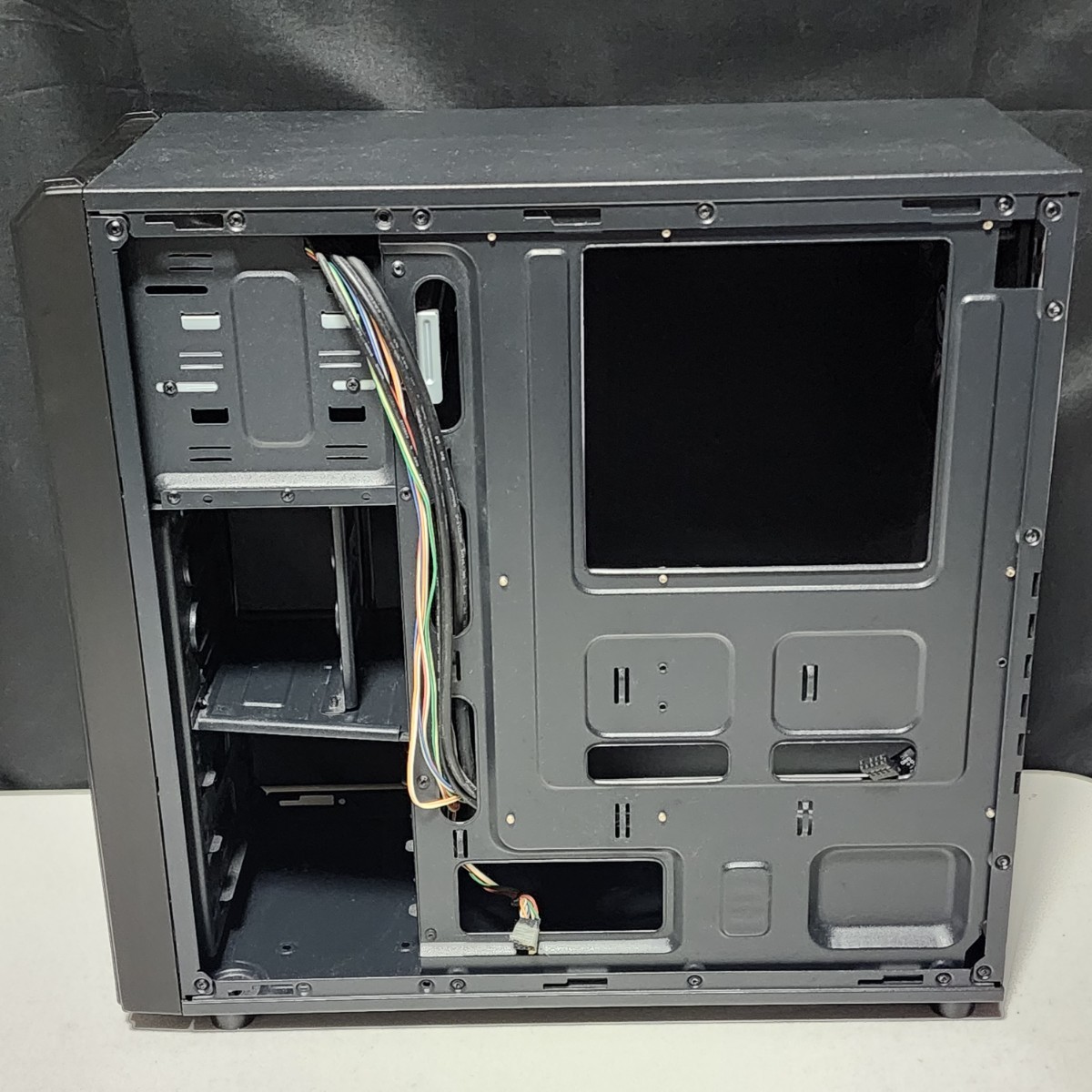 ENERMAX Fulmo Q ECA3360B-BT(U3) ミドルタワー型PCケース(ATX ENERMAX Fulmo Q ECA3360B-BT(U3) ミドルタワー型PCケース(ATX