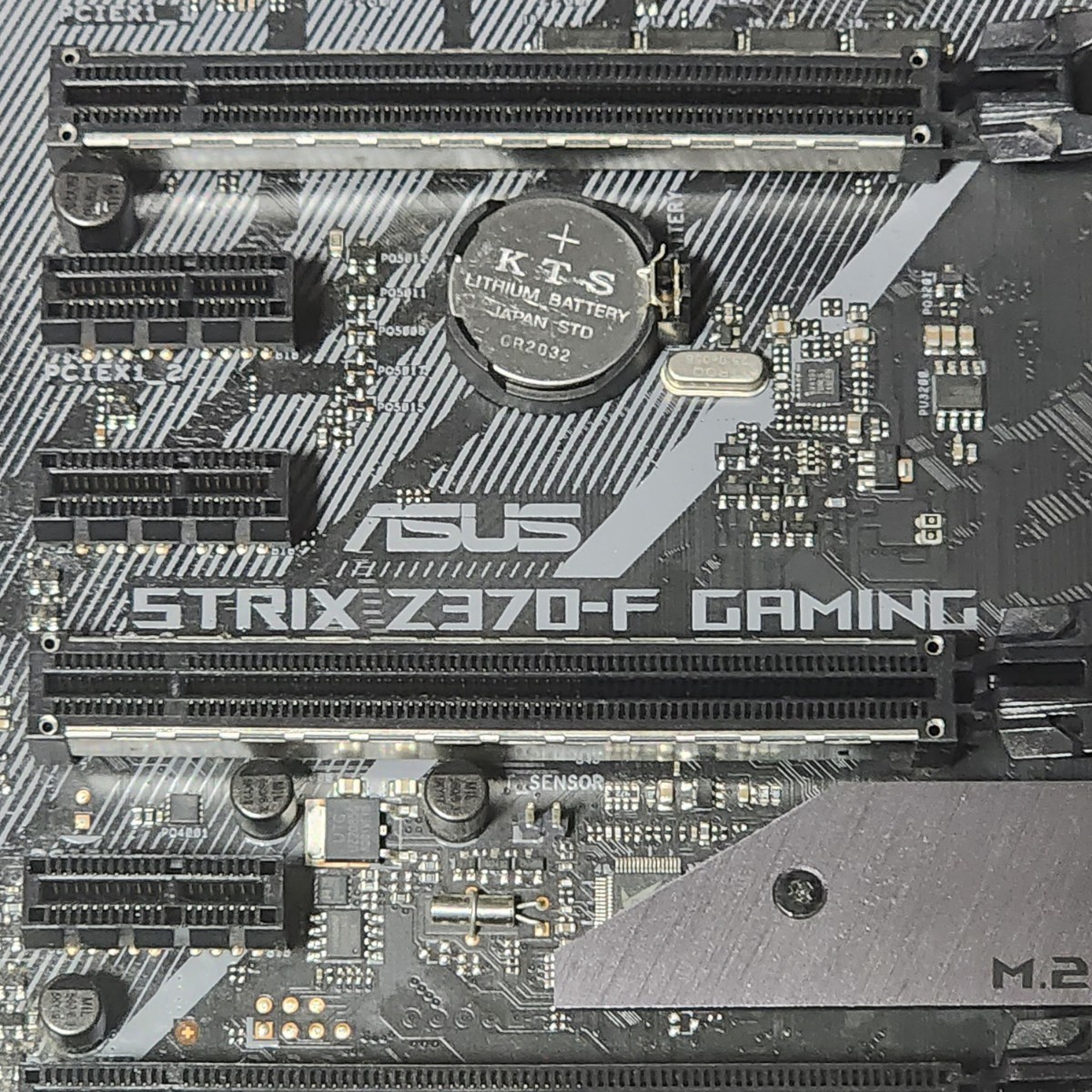 ASUS ROG STRIX Z370-F GAMING IOパネル付属 LGA1151 ATXマザーボード 第8・9世代CPU対応 最新Bios  動作確認済 PCパーツ