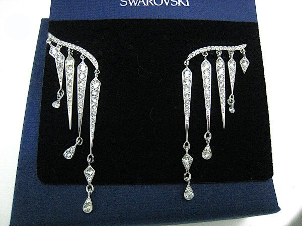 【在庫限り】 ★超美品!★約2×4.5㎝ SWAROVSKI スワロフスキー ピアス★ その他 【在庫限り】 ★超美品!★約2×4.5㎝ SWAROVSKI スワロフスキー ピアス★ その他
